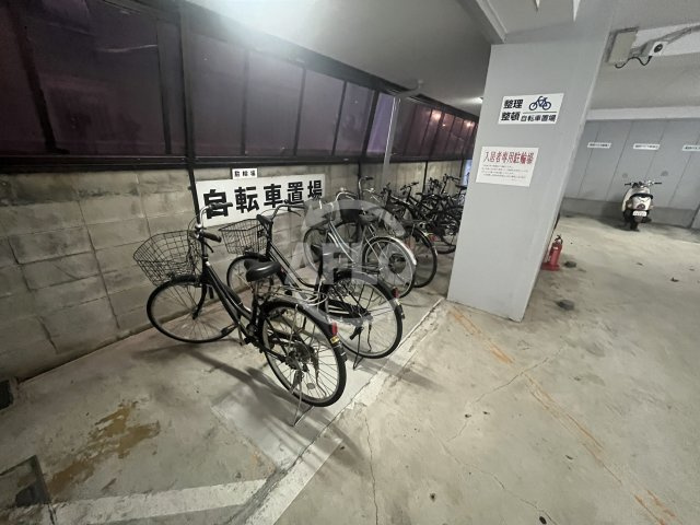 メゾネット・フジの設備|駐輪場