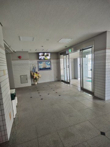 PHOENIX COURT 交野Ⅱのロビー|毎日通るロビーはこのようになっています