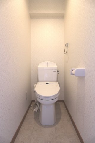 コーポワンセルフのトイレ|コンパクトで使いやすいトイレです