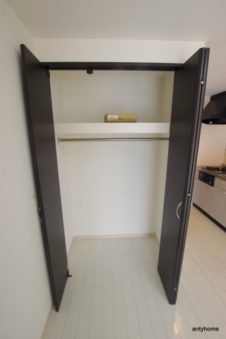 Gramercy Juso-higashi 3rd　仲介手数料無料の収納