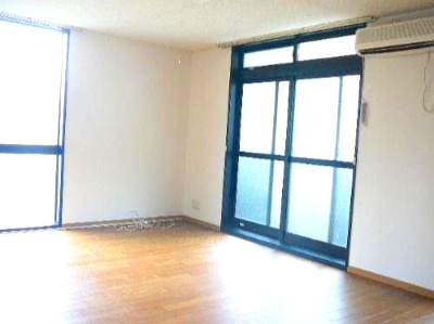 千葉市中央区矢作町の賃貸マンションの内装