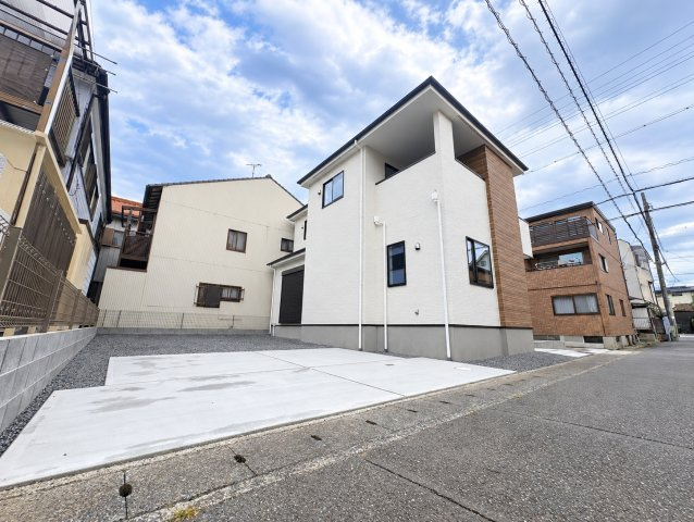 売新築戸建　静岡市葵区秋山町の駐車場