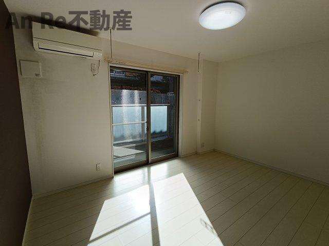 エイトガーデンの洋室|別部屋イメージ写真
