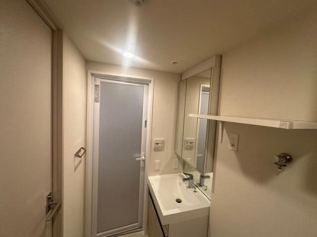 CREALpremier大島の洗面所