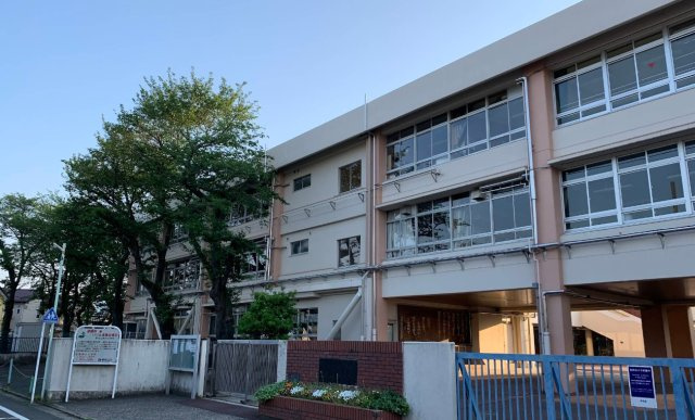 【東村山青葉町】建築条件なし売地の周辺|東村山市立第六中学校）徒歩約5分(約350m)