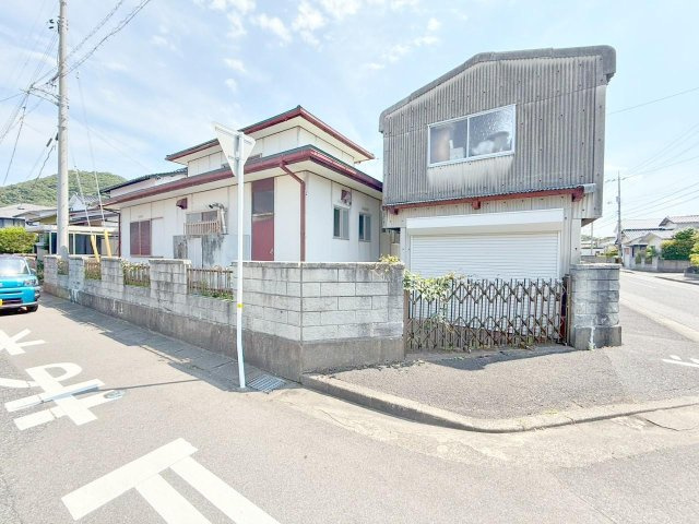 鳥取市美萩野３丁目土地の前面道路含む現地写真