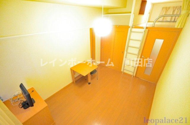 レオパレスペイサージュ※初期費用分割後払いサービス利用可能物件の居間・リビング
