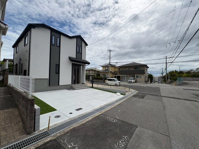 須磨区東落合3丁目　新築戸建て　B棟の前面道路含む現地写真|前面道路含む現地写真です