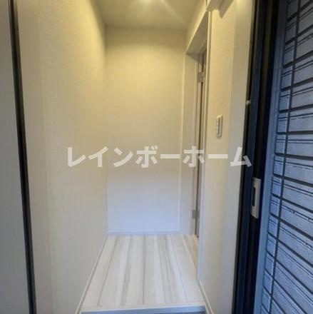 メルディア扇大橋の玄関
