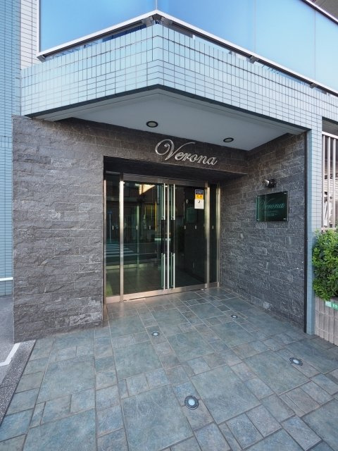 Ｖｅｒｏｎａ　武蔵関　Ｌｕｓｓｏのエントランス