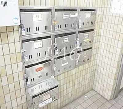 【その他共用部分】 | グランパ用賀 | 集合ポストです。