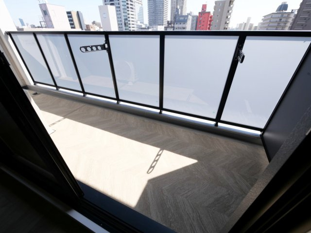 Ｌｏｕｉｓ　Ｒｅｓｉｄｅｎｃｅ　弁天町のバルコニー
