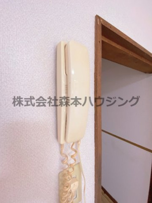 【セキュリティ】 | 　大東市北条7丁目14-2テラスハウス西 | インターフォンついてます