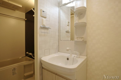 【独立洗面台】 | S-RESIDENCE名駅 | 使いやすい独立洗面台です