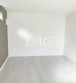 【居間・リビング】 | ココパレス | 洋室のお部屋です。