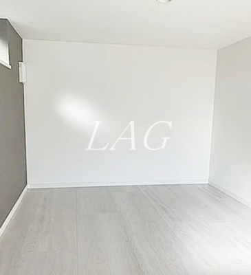 【居間・リビング】 | ココパレス | 洋室のお部屋です。