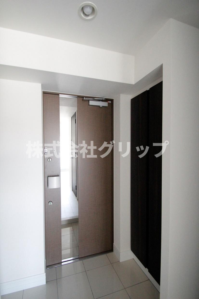 横浜市保土ケ谷区保土ケ谷町１丁目の賃貸マンションの玄関