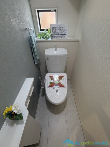 厚木市毛利台1丁目　新築戸建　全1棟1号棟のトイレ