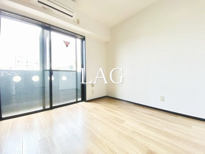 【居間・リビング】 | バース | 洋室のお部屋です。