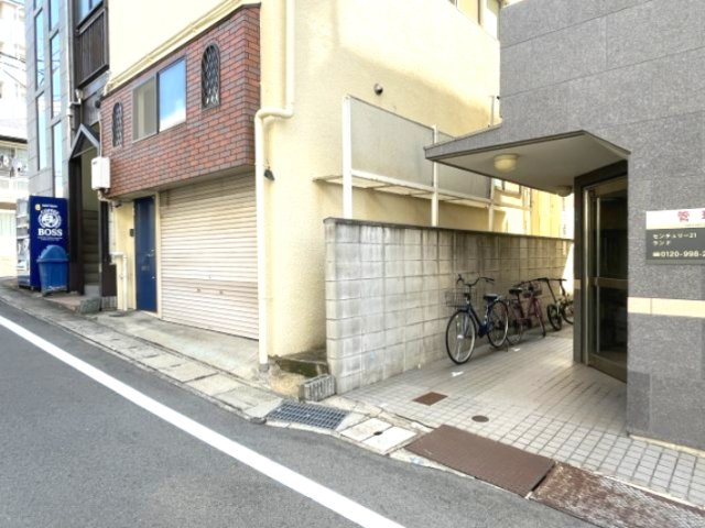 【エントランス】 | アシヤ1555