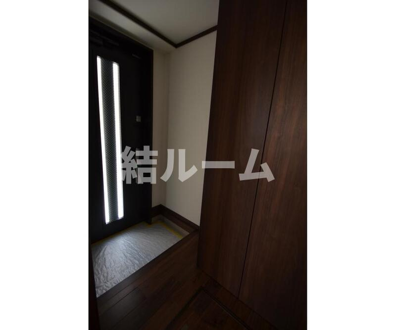 練馬区中村北１丁目のアパートの玄関