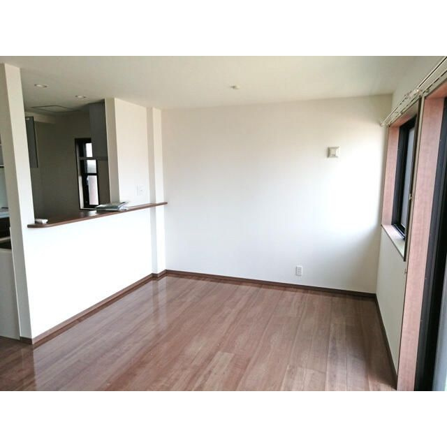 習志野市谷津５丁目住宅（０４０７３７）の居間・リビング