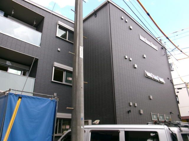 メログラーノの外観