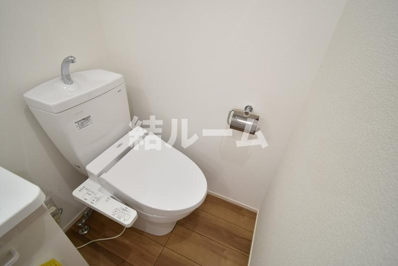 足立区南花畑３丁目のアパートのトイレ