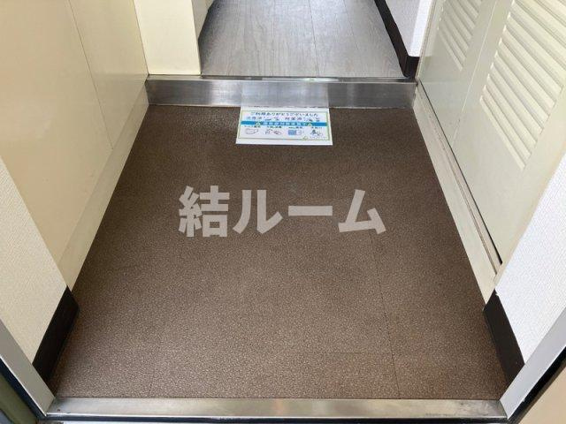 板橋区四葉１丁目の賃貸マンションの玄関