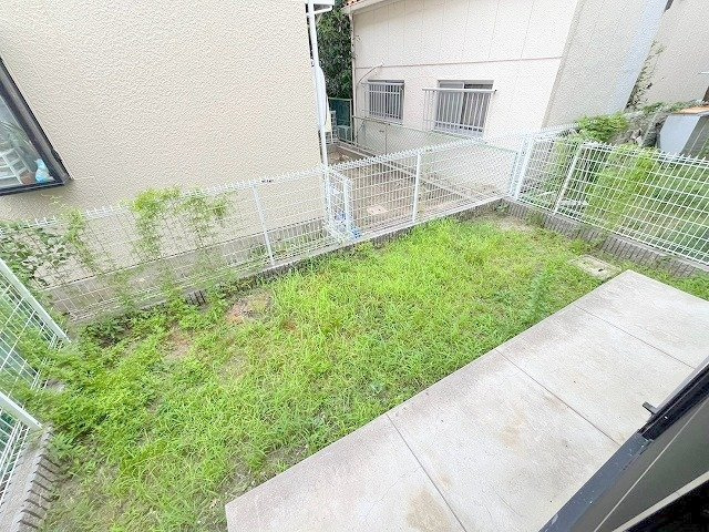 パセオ豊里の庭
