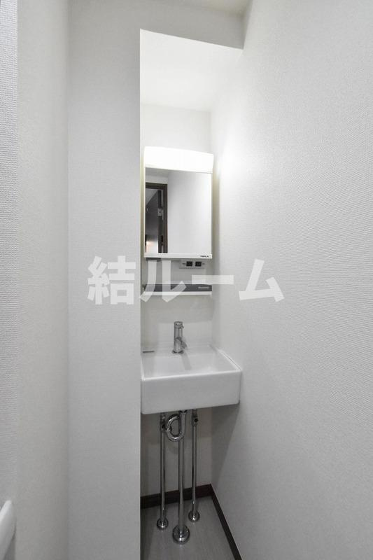 江戸川区平井１丁目のアパートの洗面所