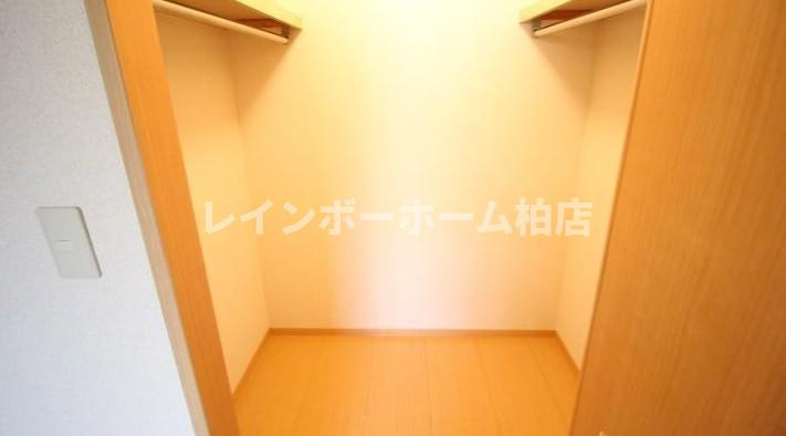 仲介手数料（賃料の1.10ヵ月）の50％OFF対象物件！の収納