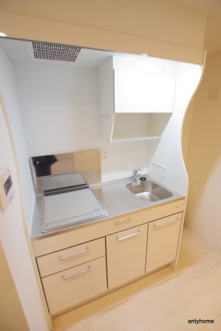 セレニテ本町ルフレ　仲介手数料無料のキッチン