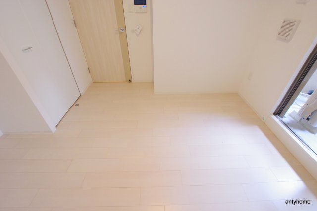 セレニテ本町ルフレ　仲介手数料無料の洋室