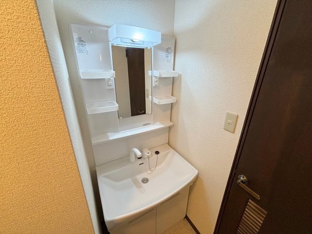 C-WINGの独立洗面台