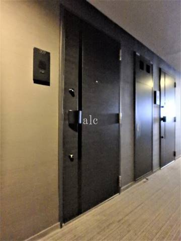 渋谷区本町３丁目の賃貸マンションの玄関|落ち着いた玄関です