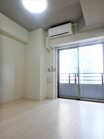 渋谷区本町３丁目の賃貸マンションの居間・リビング|※別部屋参照