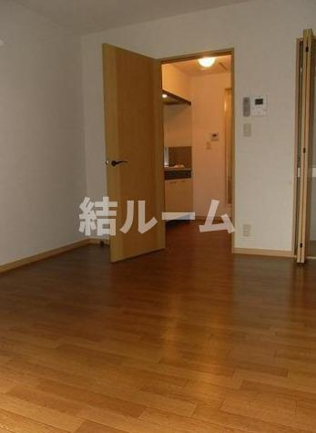 豊島区高田１丁目のアパートの居間・リビング