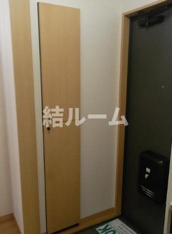 豊島区高田１丁目のアパートの玄関