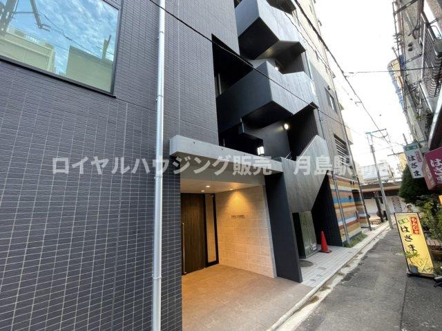 ☆エントランスは、もんじゃストリート内の細い路地に面しています☆