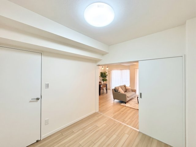 グランドメゾン主税町の洋室