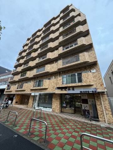 シャンボール新中野の外観