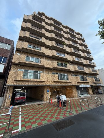 シャンボール新中野の外観