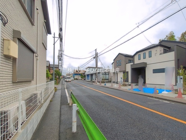 『八王子市新築戸建て』八王子市四谷町736-1【仲介手数料無料】　２期の前面道路含む現地写真|～仲介手数料無料☆八王子ひなた不動産～八王子市四谷町　新築戸建て