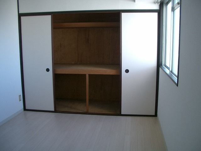 サンハイツ大阪屋