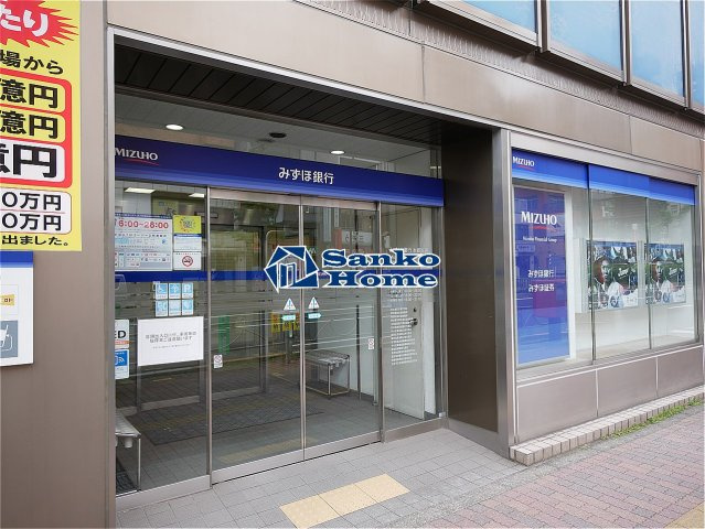 クレストコート本郷三丁目の周辺