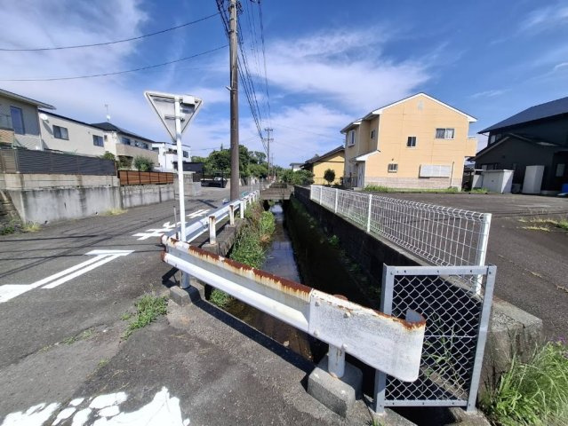 売中古戸建　藤枝市音羽町３丁目の前面道路含む現地写真