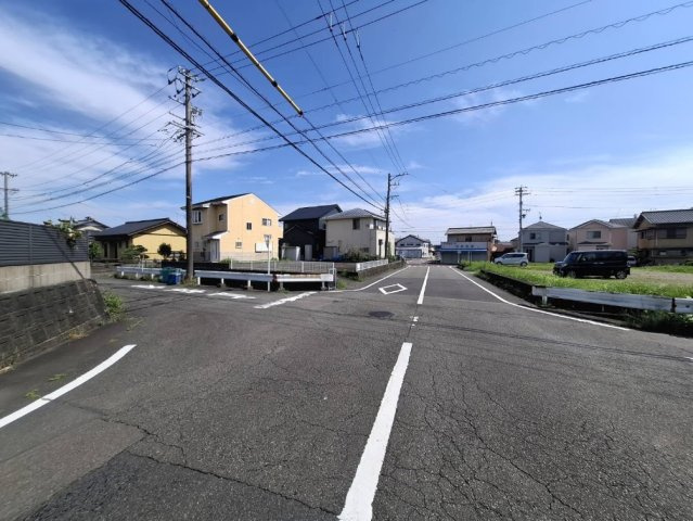 売中古戸建　藤枝市音羽町３丁目の前面道路含む現地写真