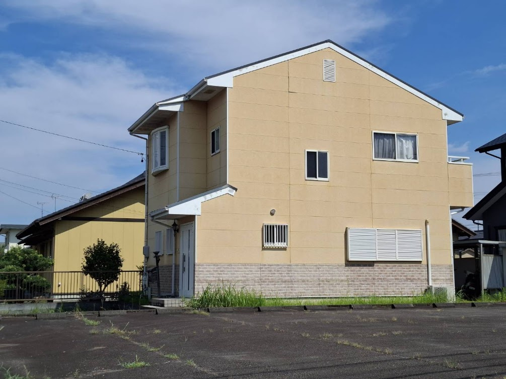 売中古戸建　藤枝市音羽町３丁目の外観|建物西側は現在駐車場で、通風、採光ともに良好です！