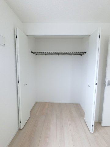 伊万里市脇田町第1　1号棟の内観：施工例|全居室収納有り♪